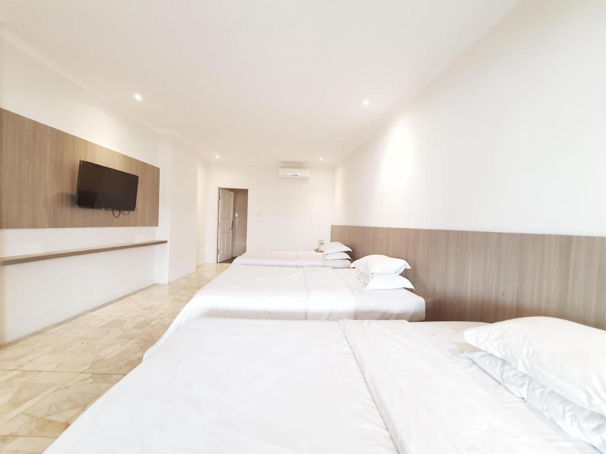 77 Sunset Plaza Hotel Cisolok Ngoại thất bức ảnh